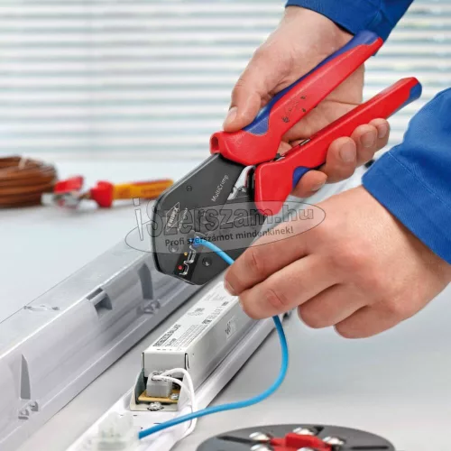 KNIPEX Táras saruzó- érvéghüvelyező fogó 5 betéttel 0,25-10mm², AWG10-7,15-7,20-7,23-10,20-10 220mm 97 33 02