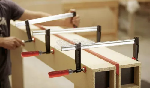 BESSEY TPN menetorsós temperöntvény szorító minőségi fa markolattal 300/140mm TPN30BE