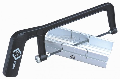 C.K Mini fémfűrész 150mm T0837
