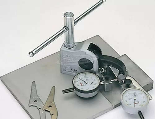 BESSEY BAS-C kompakt szorító, nyitott rögzítőfurattal 97/60mm BAS-C10-6