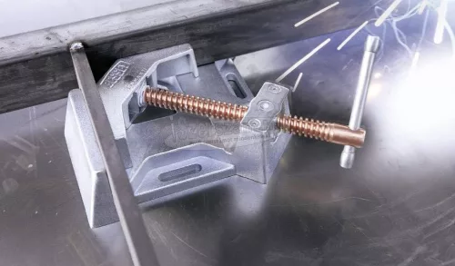 BESSEY hegesztők sarokszorítója 2x90mm WSM9