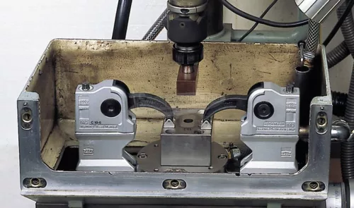 BESSEY BAS-C kompakt szorító, nyitott rögzítőfurattal 88/40mm BAS-C9-4