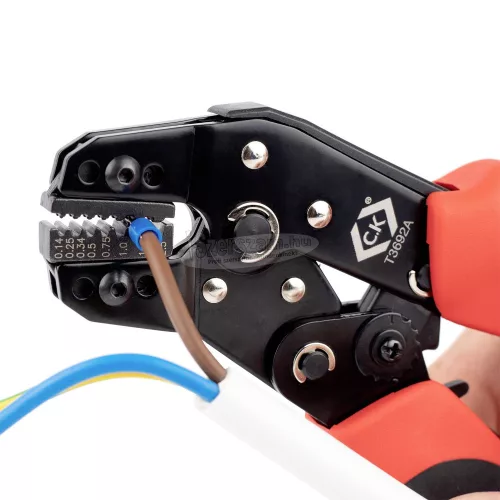 C.K Krimpelőfogó Érvéghüvelyek 0.14-2.5mm² AWG26-14 210mm T3692A