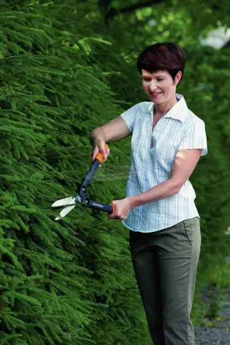 Fiskars Kézi Sövénynyíró olló 570mm HS72 114790