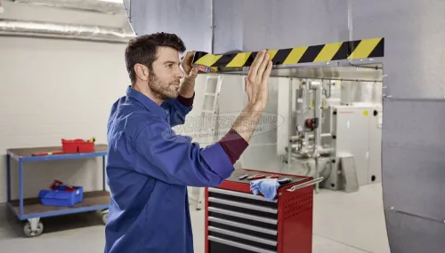 tesa UNIVERSAL Jelölő ragasztószalag SIGNAL Piros, Fehér 66m x 50mm 1db 58134-00000-00