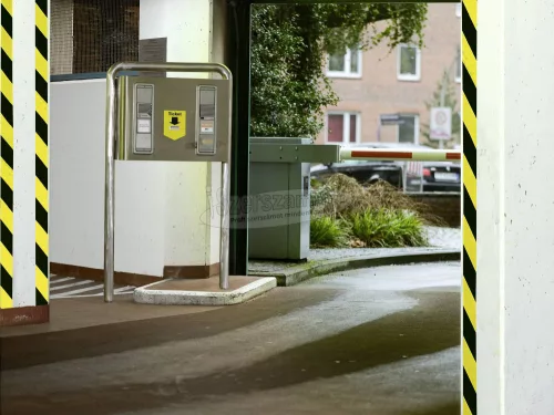 tesa UNIVERSAL Jelölő ragasztószalag SIGNAL Piros, Fehér 66m x 50mm 1db 58134-00000-00