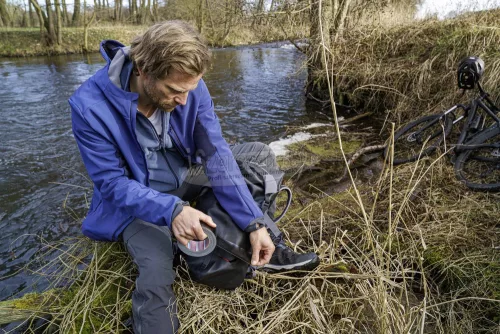 tesa ULTRA POWER EXTREME javítószalag Fekete 10m x 50mm 1db 56622-00000-00