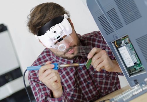 TOOLCRAFT TO-7440588 LED-es fejlámpa LED-es világítással Nagyítási tényező: 3.5 x, 2.5 x, 2.0 x, 1.5 x, 1.0xLencseméret: 100mmx40mm Átlátszó TO-7440588