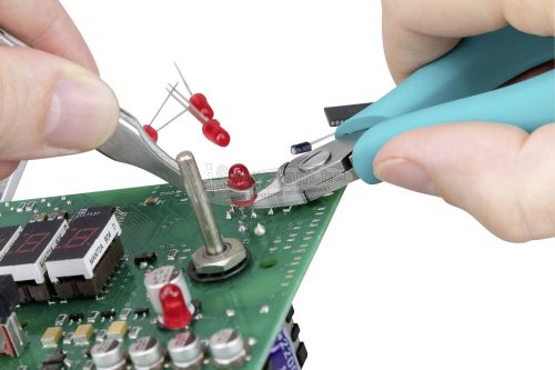 Weller Erem 2422EB ESD Oldalcsípőfogó 130mm 2422EB