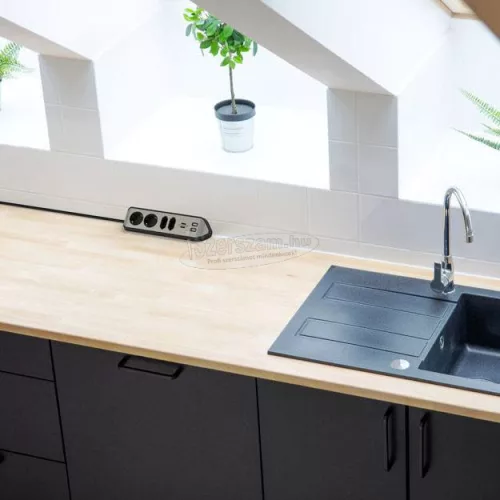BRENNENSTUHL sarokdugószalag 2 védő érintkező, 2 Euro + 2 USB 2m H05VV-F 3G1,5 IP20 1153590410