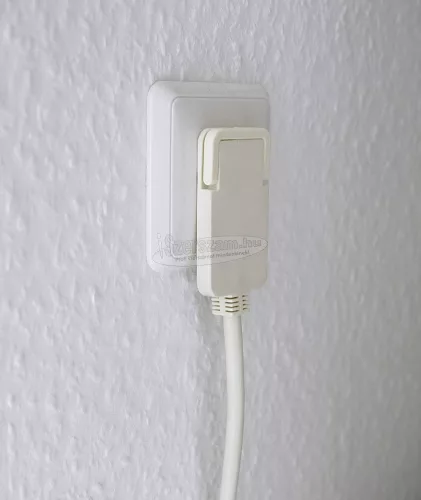 BRENNENSTUHL Lapos dugós hosszabbítókábel 10m H05VV-F 3G 1,5mm² IP20 1168980210
