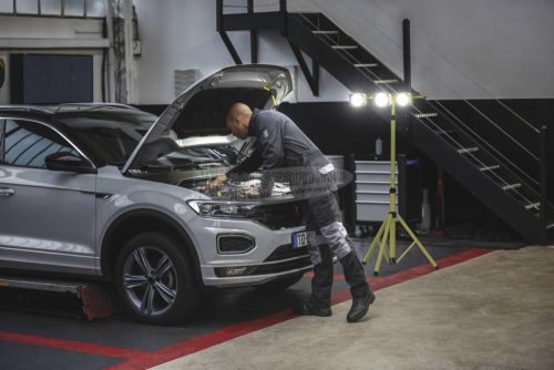 PHILIPS X60FLAUX1 Xperion 6000 Flood Audio LED Munkalámpa Akkuról üzemeltetett 1000 lm