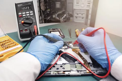 VOLTCRAFT Digitális kézi multiméter CAT III 1000 V, CAT IV 600 V, Voltcraft VC851