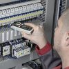 VOLTCRAFT Digitális lakatfogó kapcsolószekrényhez CAT III 300 V CAT II 600 V 4000 digit Voltcraft VC-337