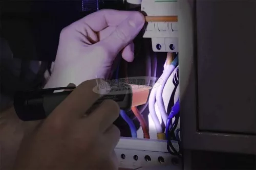 VOLTCRAFT Érintés nélküli feszültség- és mágneses mező vizsgáló multiteszter CAT IV 1000 V LED VOLTCRAFT MS-540
