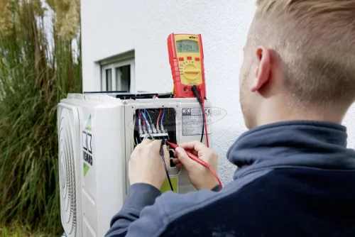 Wiha Digitális multiméter 600 V-ig AC, CAT IV 2x AAA elemmel (45218)