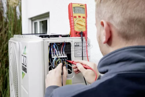 Wiha Digitális multiméter 1 000 V-ig AC, CAT IV 2x AAA elemmel (45215)